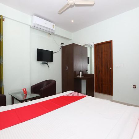 Golden Residency Hotell Mysore Exteriör bild